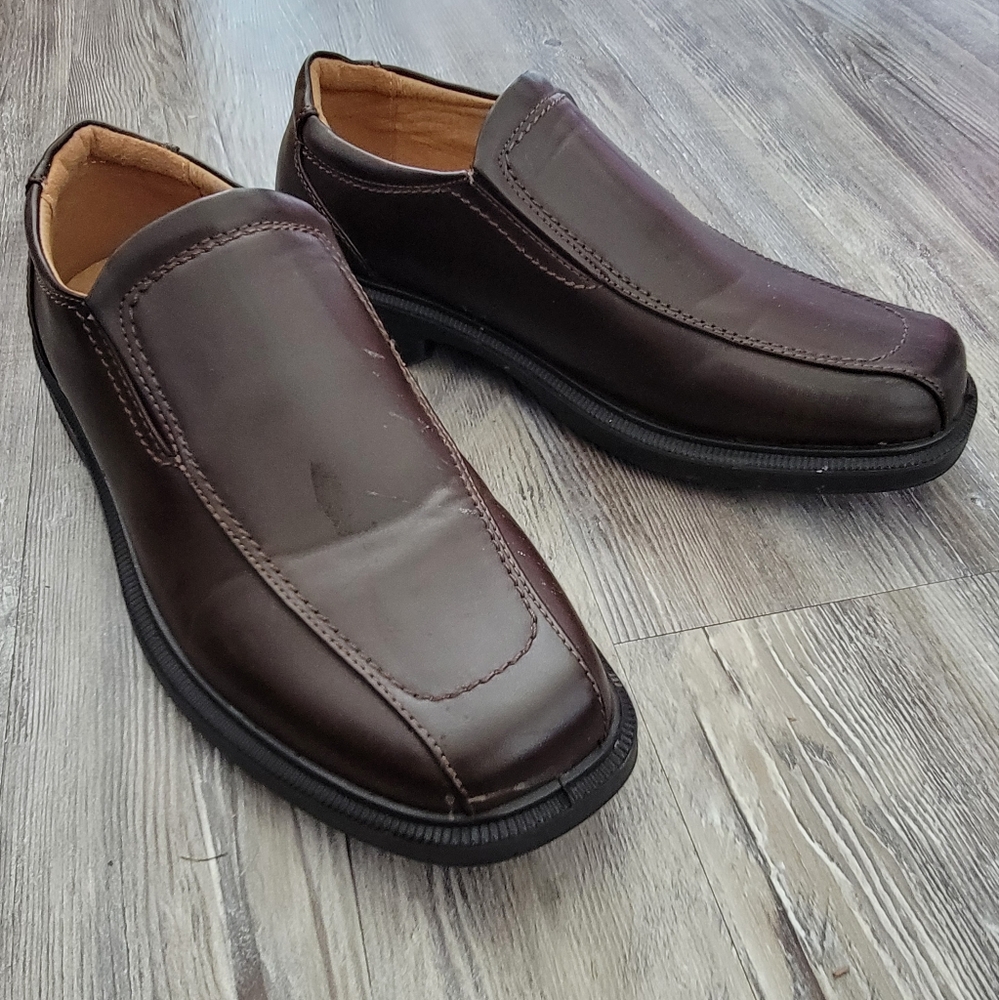 Deerstags Greenpoint Boys Brown Loafers Size 7M
